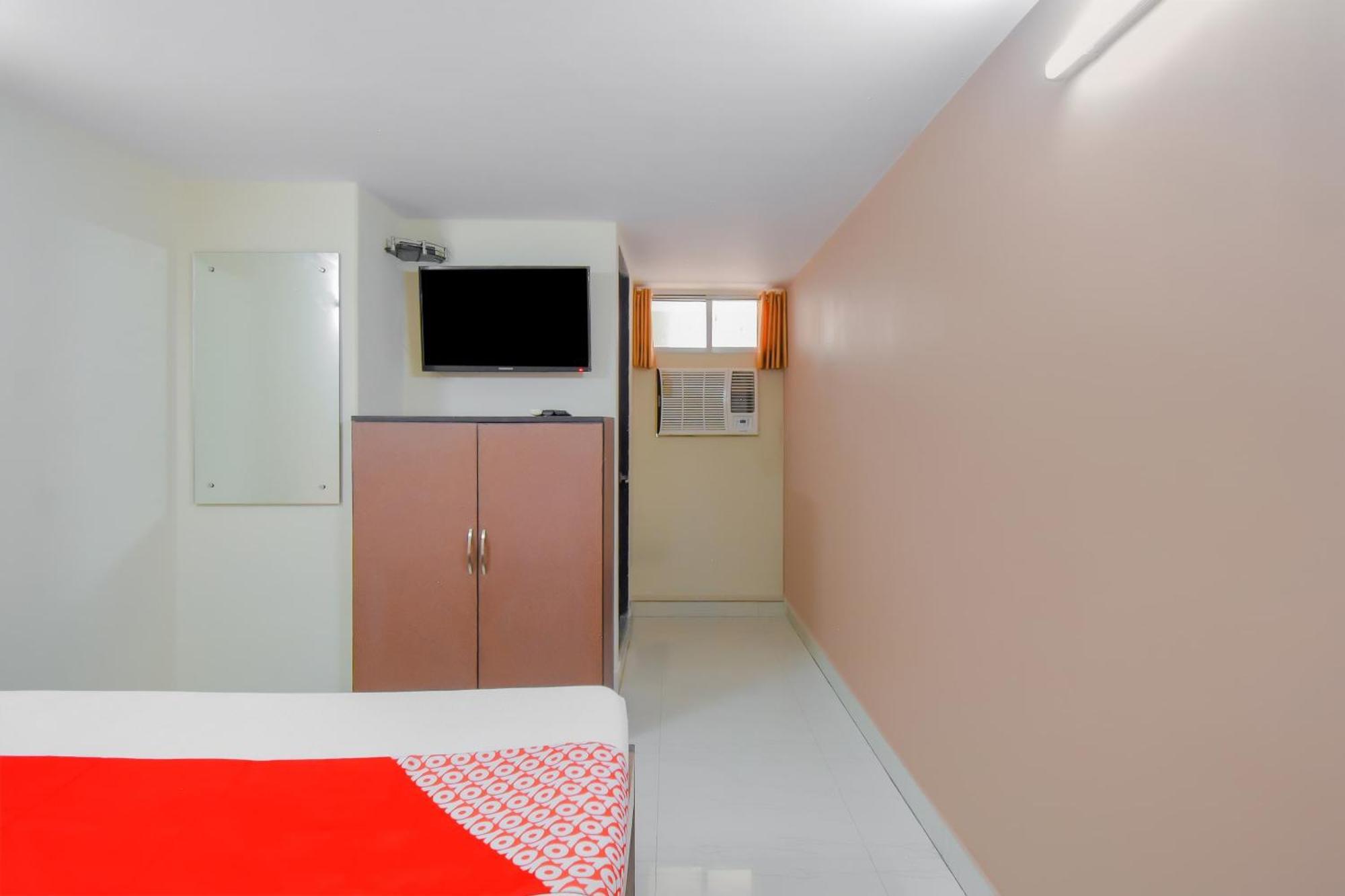 Hotel O Lindsay Inn Guest House Bara Bazar Экстерьер фото